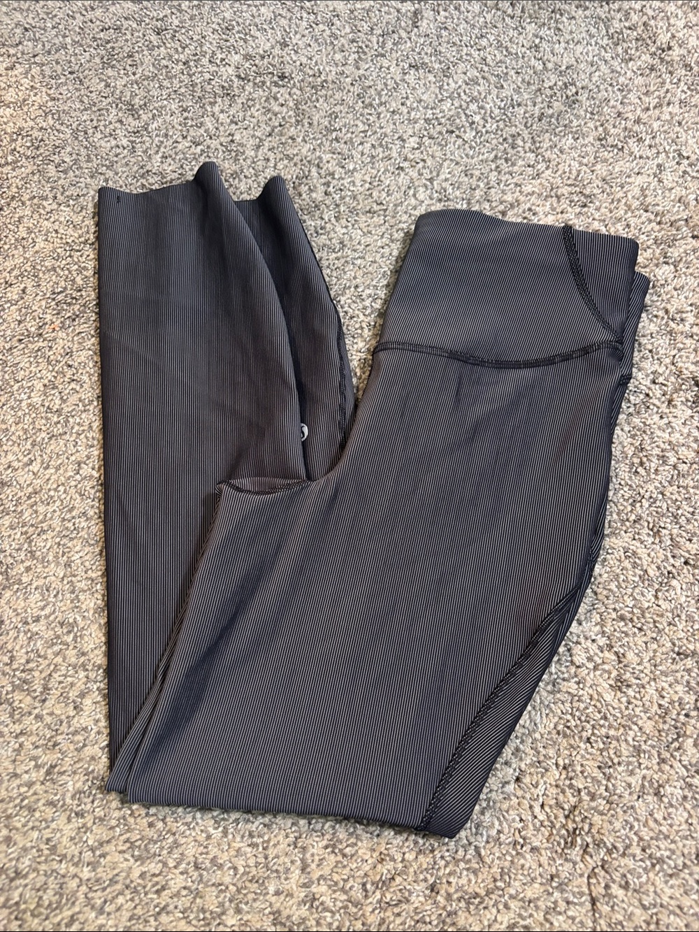 Lululemon Base Pace High-Rise Tight 25" *Two-Tone Ribbed size 6